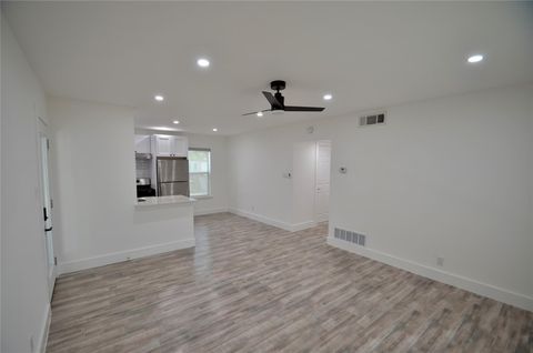 Tiny photo for 1200 E 52nd ST #208, Austin, TX 78723 (MLS # 9109903)