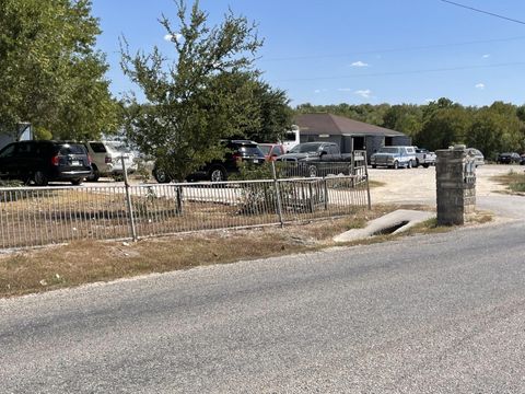 1000 Heidenreich LN Kyle TX 78640