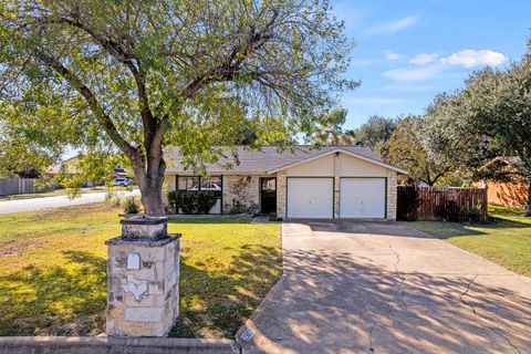 2801 SMITH Ave Taylor TX 76574