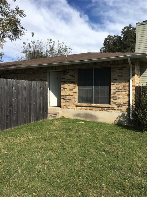 Photo of 2200 Granberry DR, Austin, TX 78745 (MLS # 2279640)