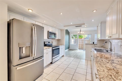 Tiny photo for 1701 Coronado Hills DR #B, Austin, TX 78752 (MLS # 5361838)