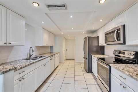 Tiny photo for 1701 Coronado Hills DR #B, Austin, TX 78752 (MLS # 5361838)