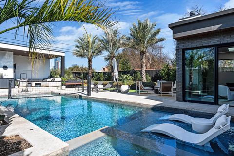 Photo of 30 Chalmers Ave, Austin, TX 78702 (MLS # 7416137)