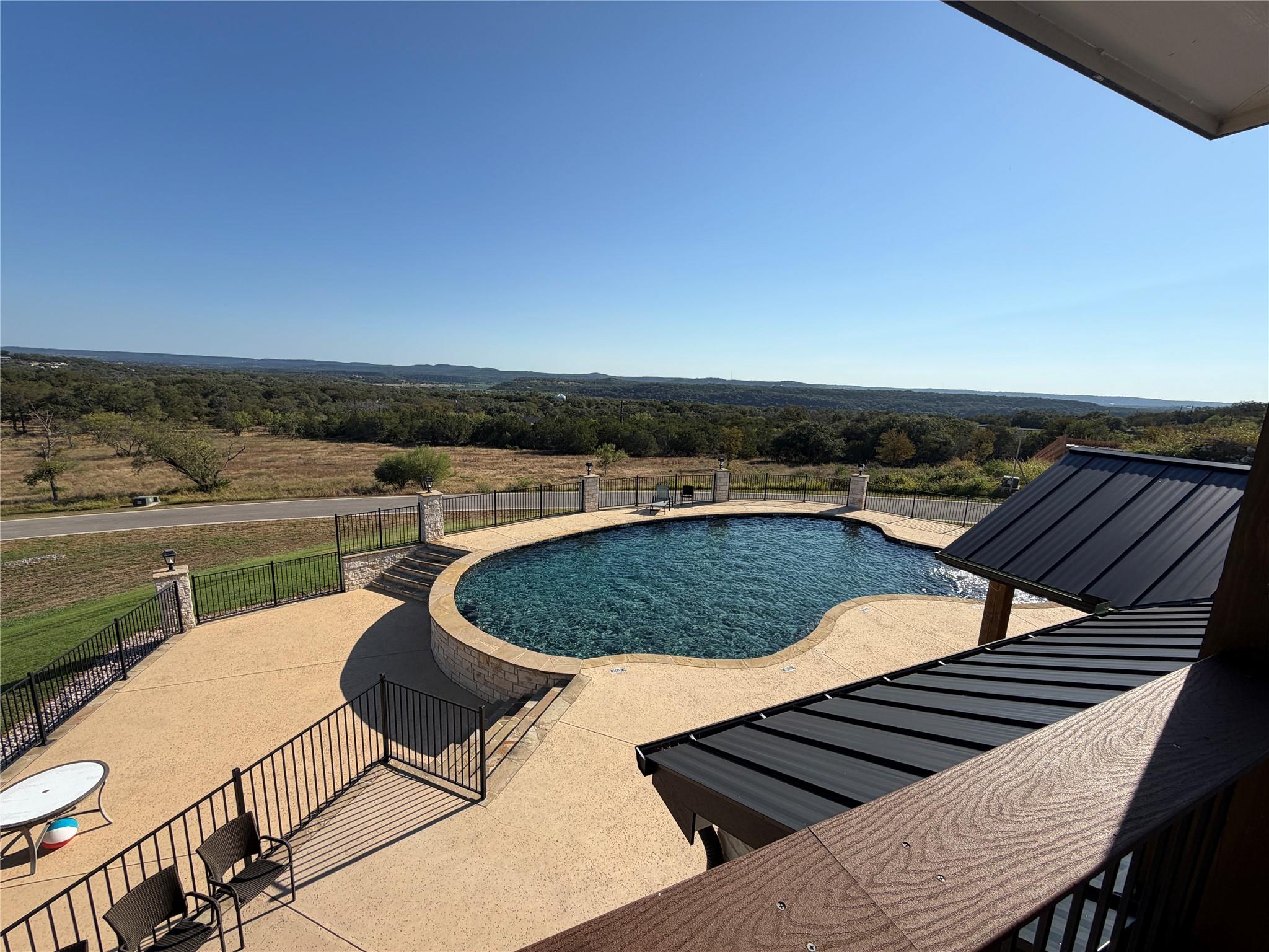 11 Westshore LN
