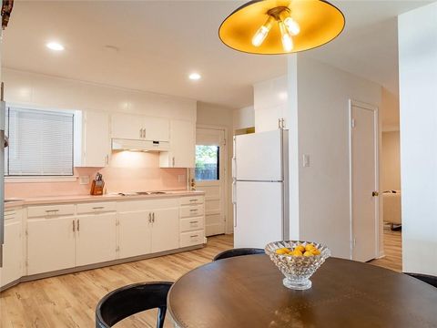 Photo of 2000 Vista LN, Austin, TX 78703 (MLS # 1131495)