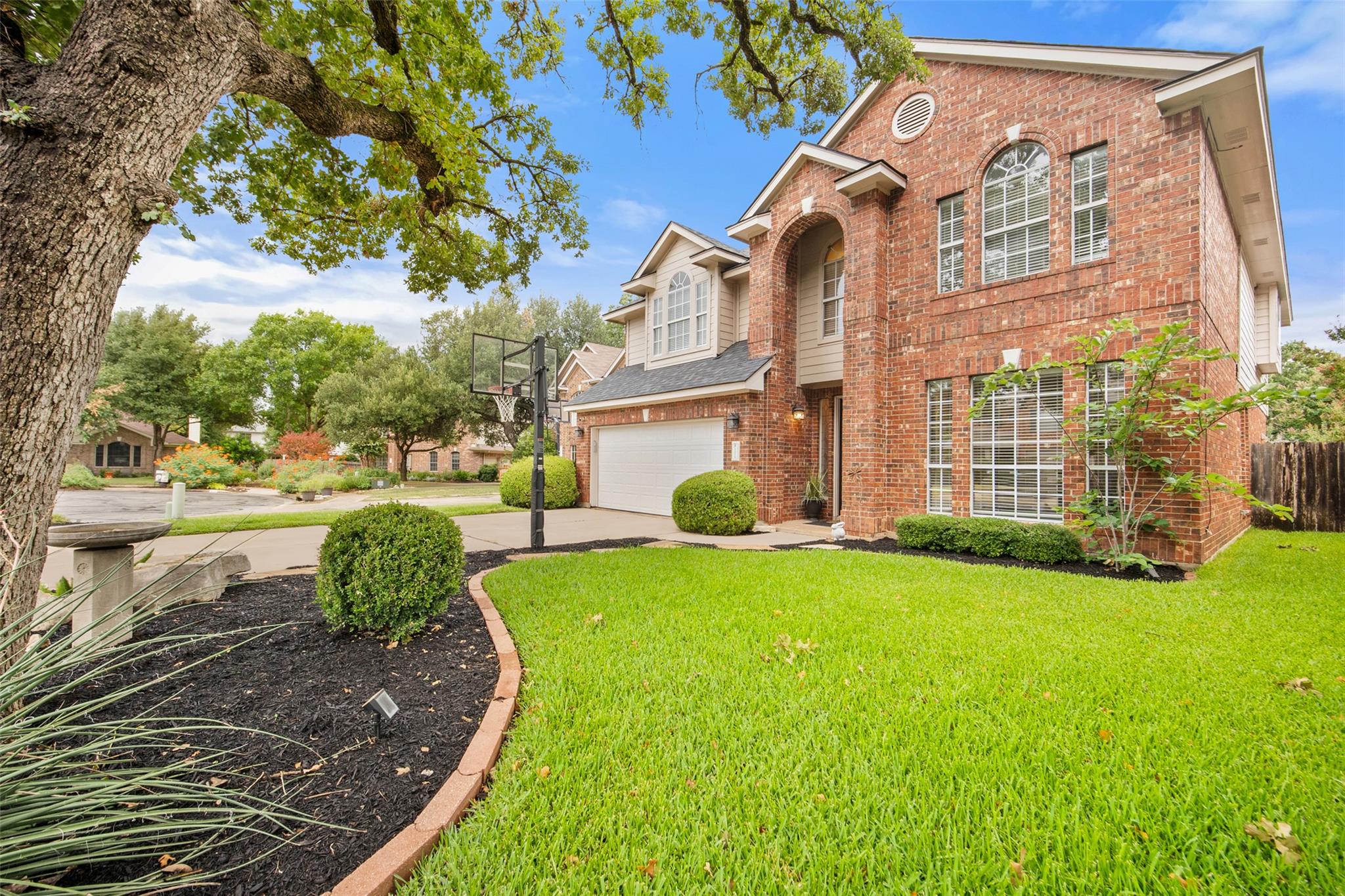1215 Boerne DR