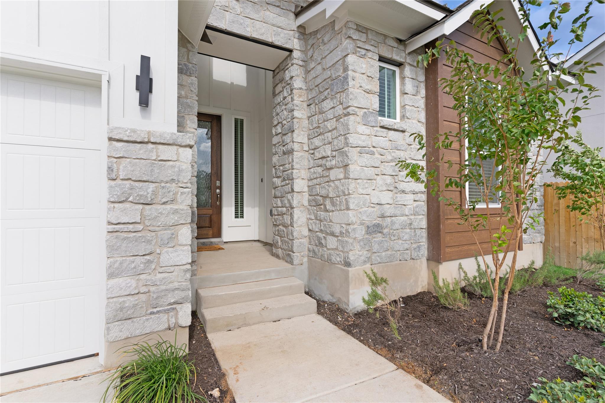 313 West Faulkner ST