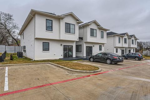 6820 Blue Dawn TRL Austin TX 78744