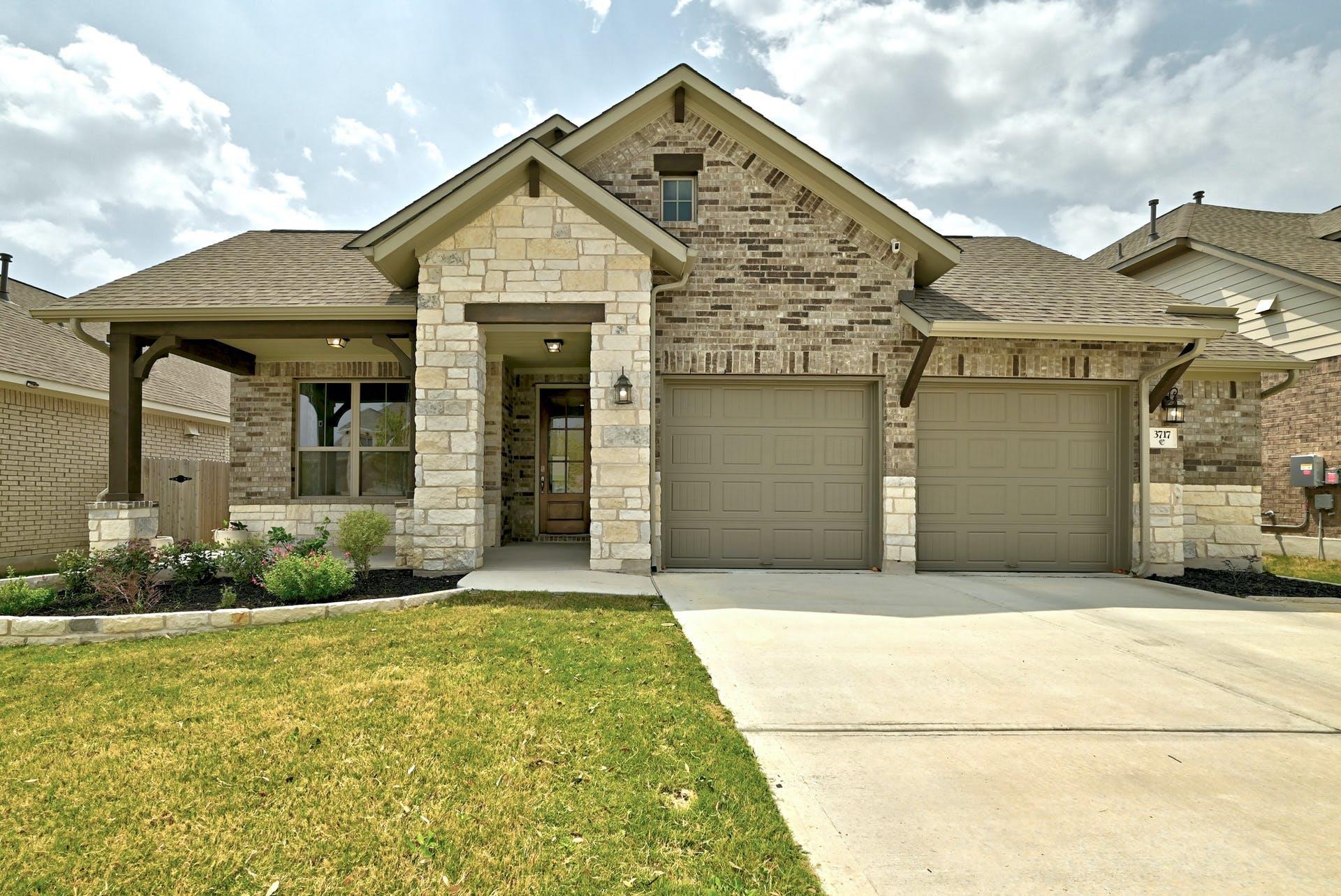 3717 Fieldfare DR