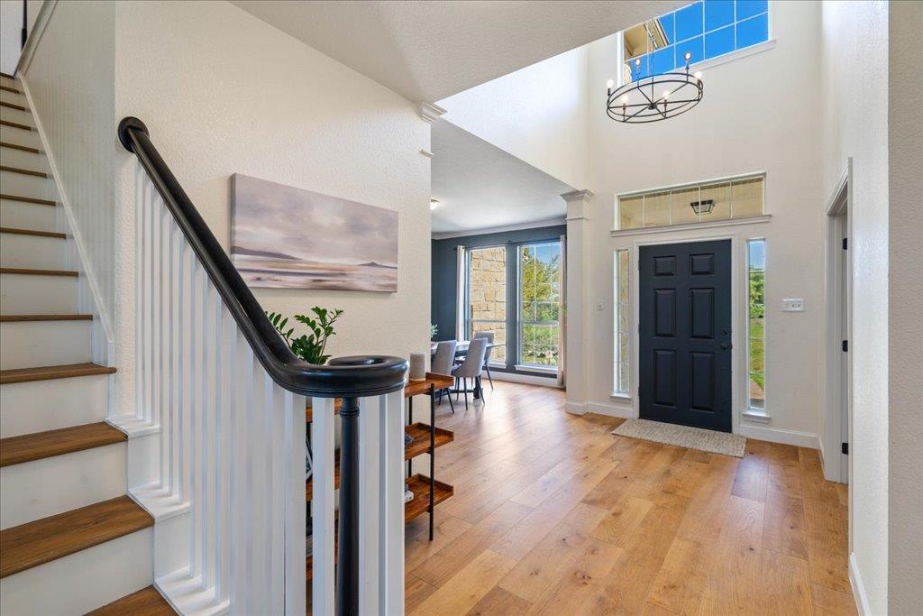 19215 White Horse CV