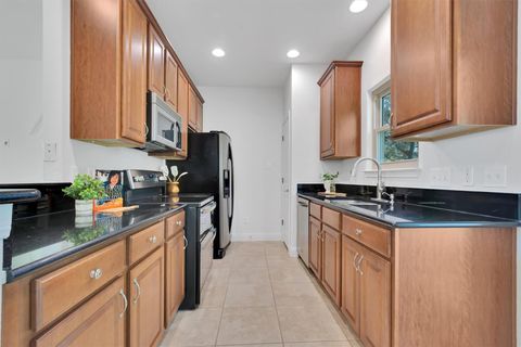 Tiny photo for 10808 Timber CIR, Dripping Springs, TX 78620 (MLS # 1547757)