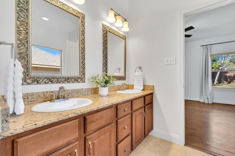 Tiny photo for 10808 Timber CIR, Dripping Springs, TX 78620 (MLS # 1547757)