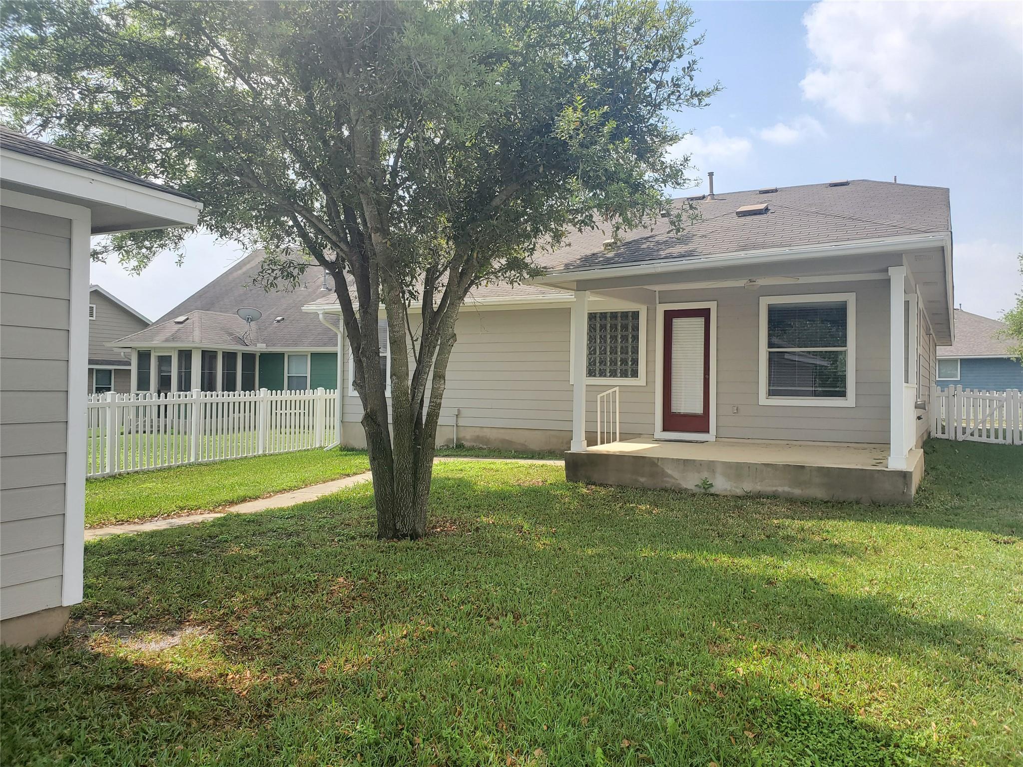 118 Zapalac DR