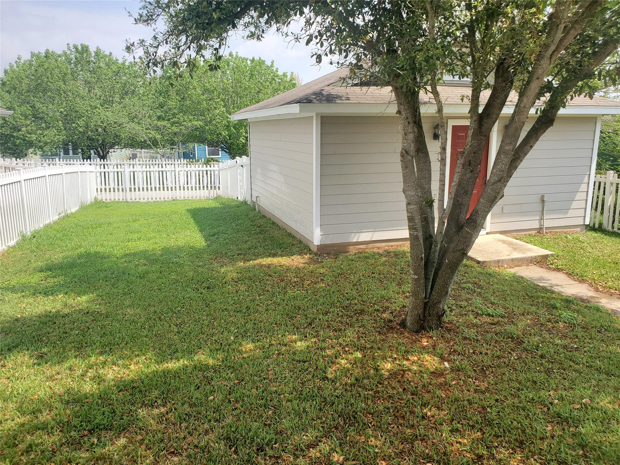 118 Zapalac DR