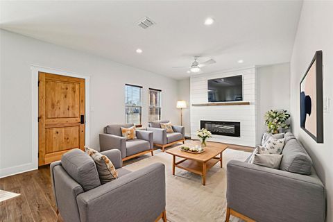 Photo of 418 Stagecoach Trl. TRL, San Marcos, TX 78666 (MLS # 3270231)