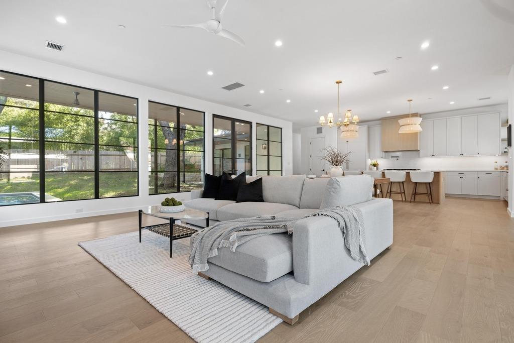 3412 Rosefinch TRL