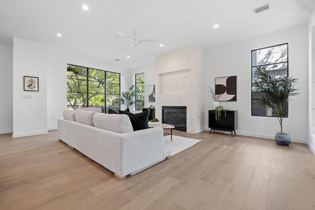 3412 Rosefinch TRL
