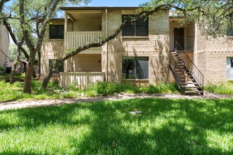 Photo of 8210 Bent Tree RD #138, Austin, TX 78759 (MLS # 8821139)