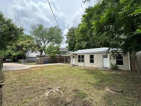 808 E 46th ST C Austin TX 78751