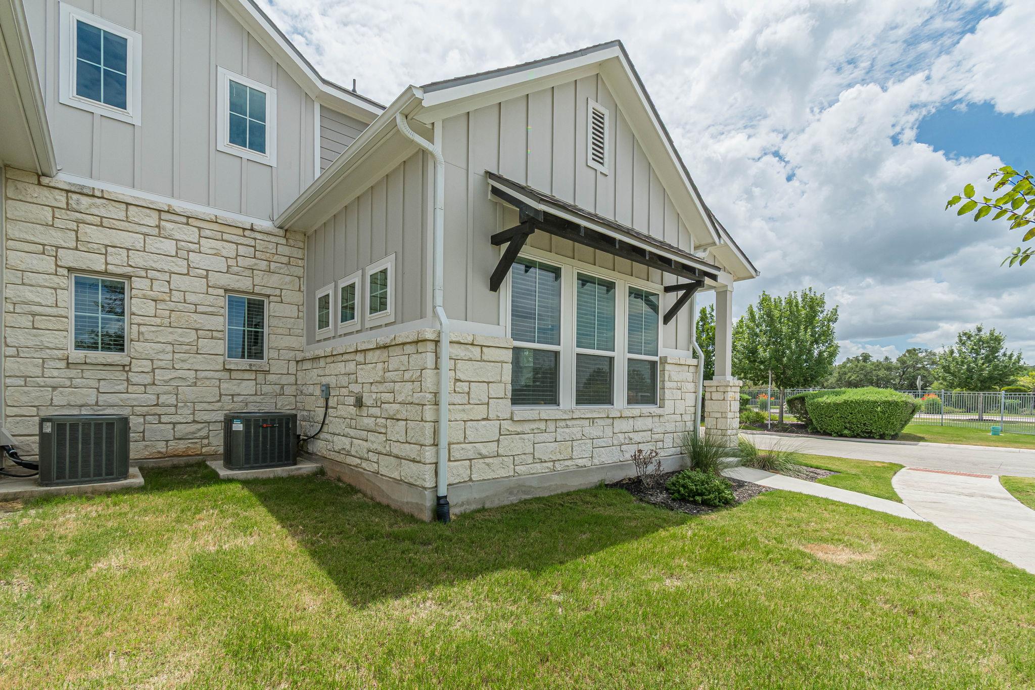 105 Harborside DR 101