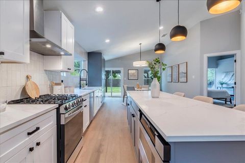 802 Brook Meadow TRL Cedar Park TX 78613