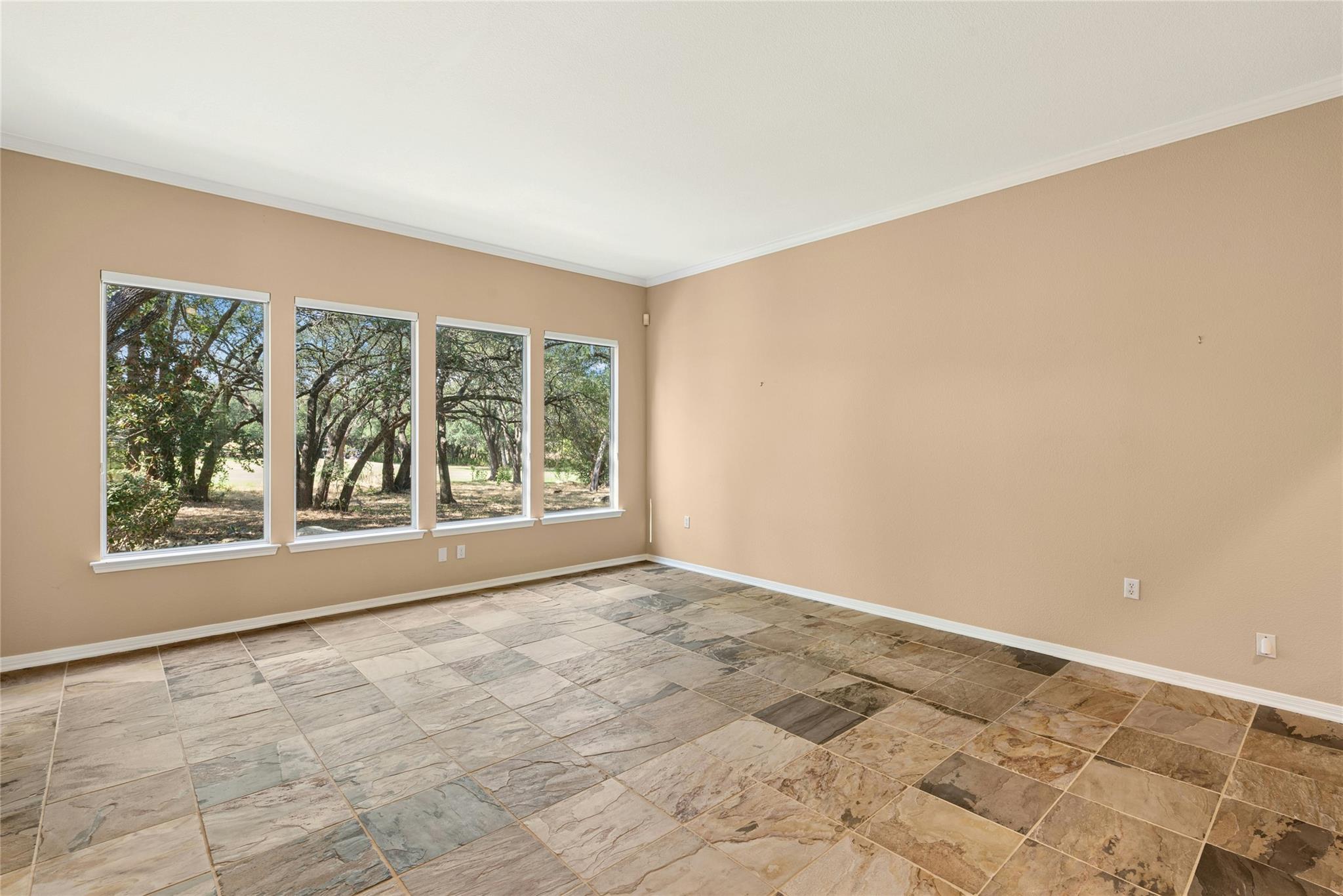 115 Golf View DR