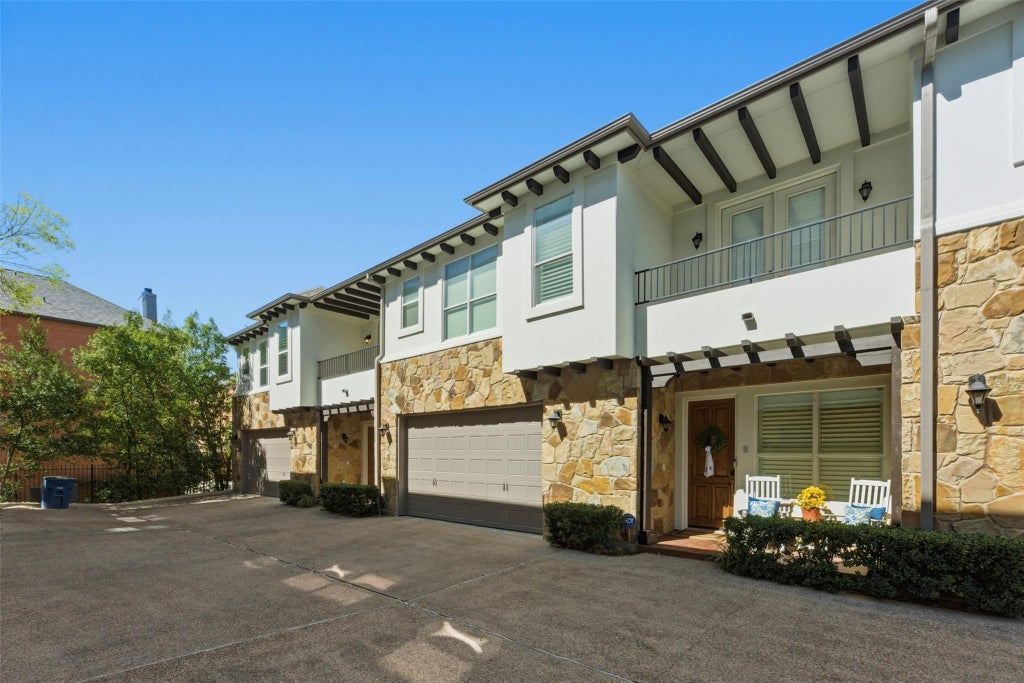 Photo of 1621 Enfield RD #E, Austin, TX 78703 (MLS # 8727308)