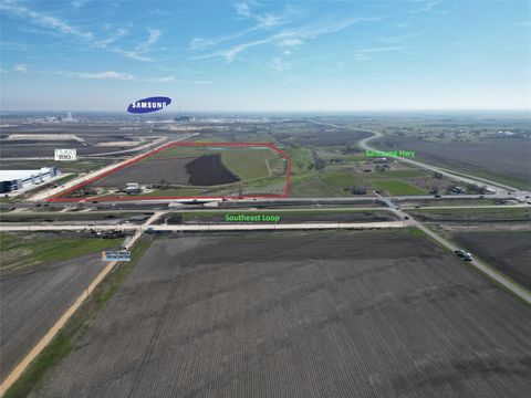 Photo of 1251 Fm 3349, Taylor, TX 76574 (MLS # 9827407)