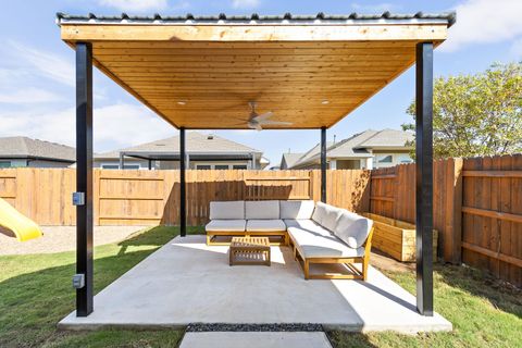 Tiny photo for 8408 Orizzonte ST, Austin, TX 78744 (MLS # 2979339)