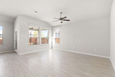 Tiny photo for 8408 Orizzonte ST, Austin, TX 78744 (MLS # 2979339)