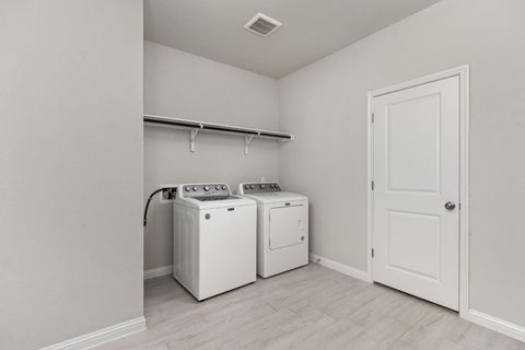 Tiny photo for 8408 Orizzonte ST, Austin, TX 78744 (MLS # 2979339)