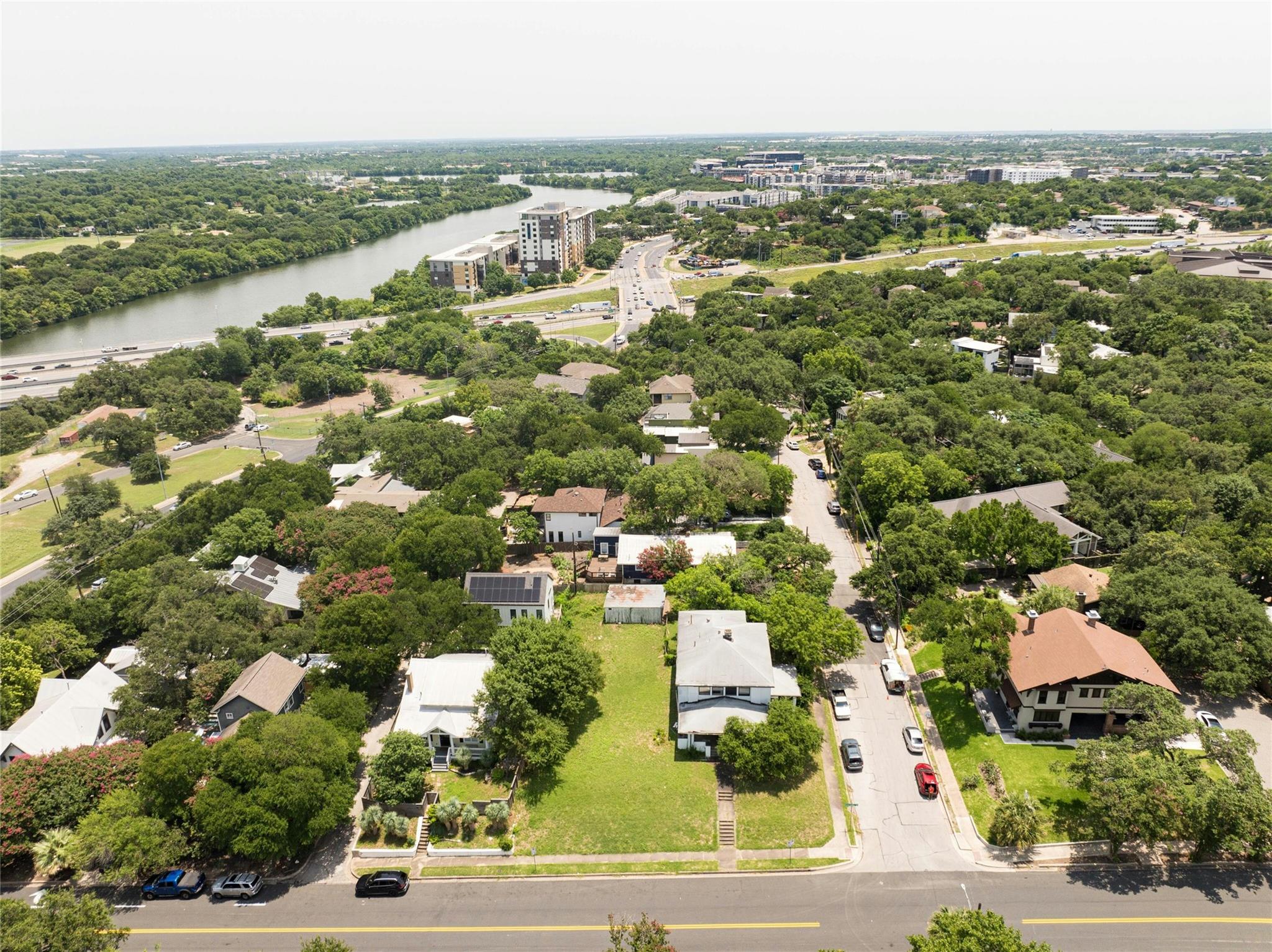 1107 Travis Heights BLVD