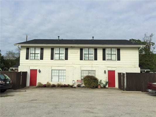 2616 EKTOM DR APT C, AUSTIN, TX 78745 - Image 5e1e8a15315f66cbab58f697d6ea97c4/3236426562
