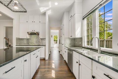Tiny photo for 5200 Avenue H, Austin, TX 78751 (MLS # 4260750)