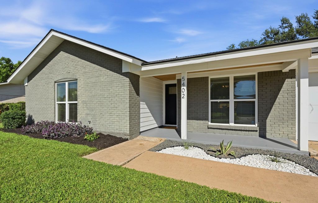 Photo of 5402 Basswood LN, Austin, TX 78723 (MLS # 5556132)
