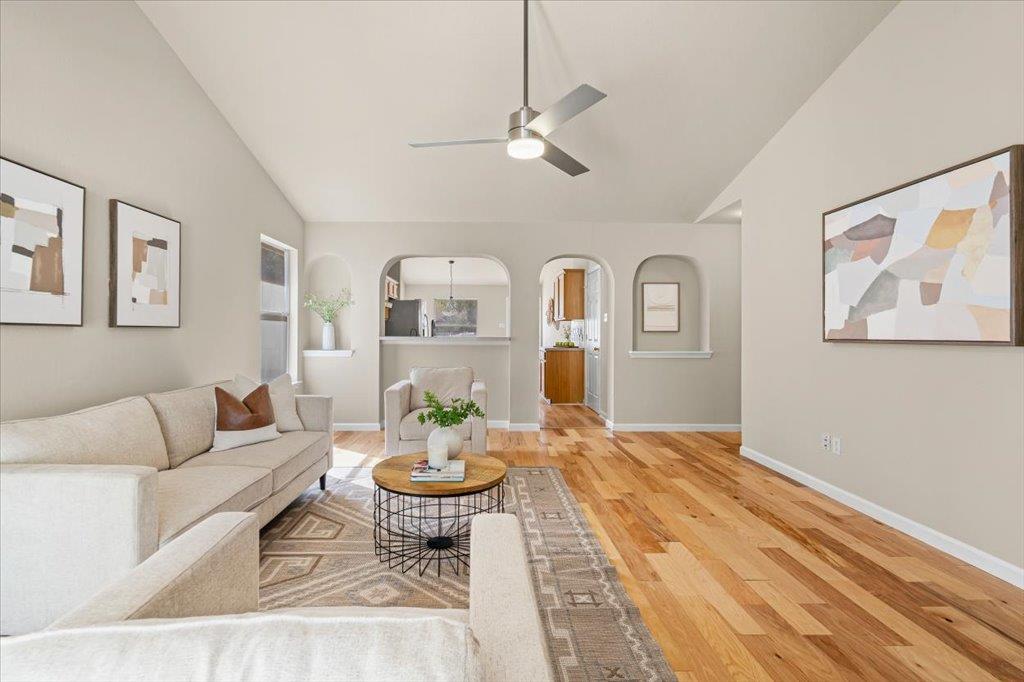 212 Morrell