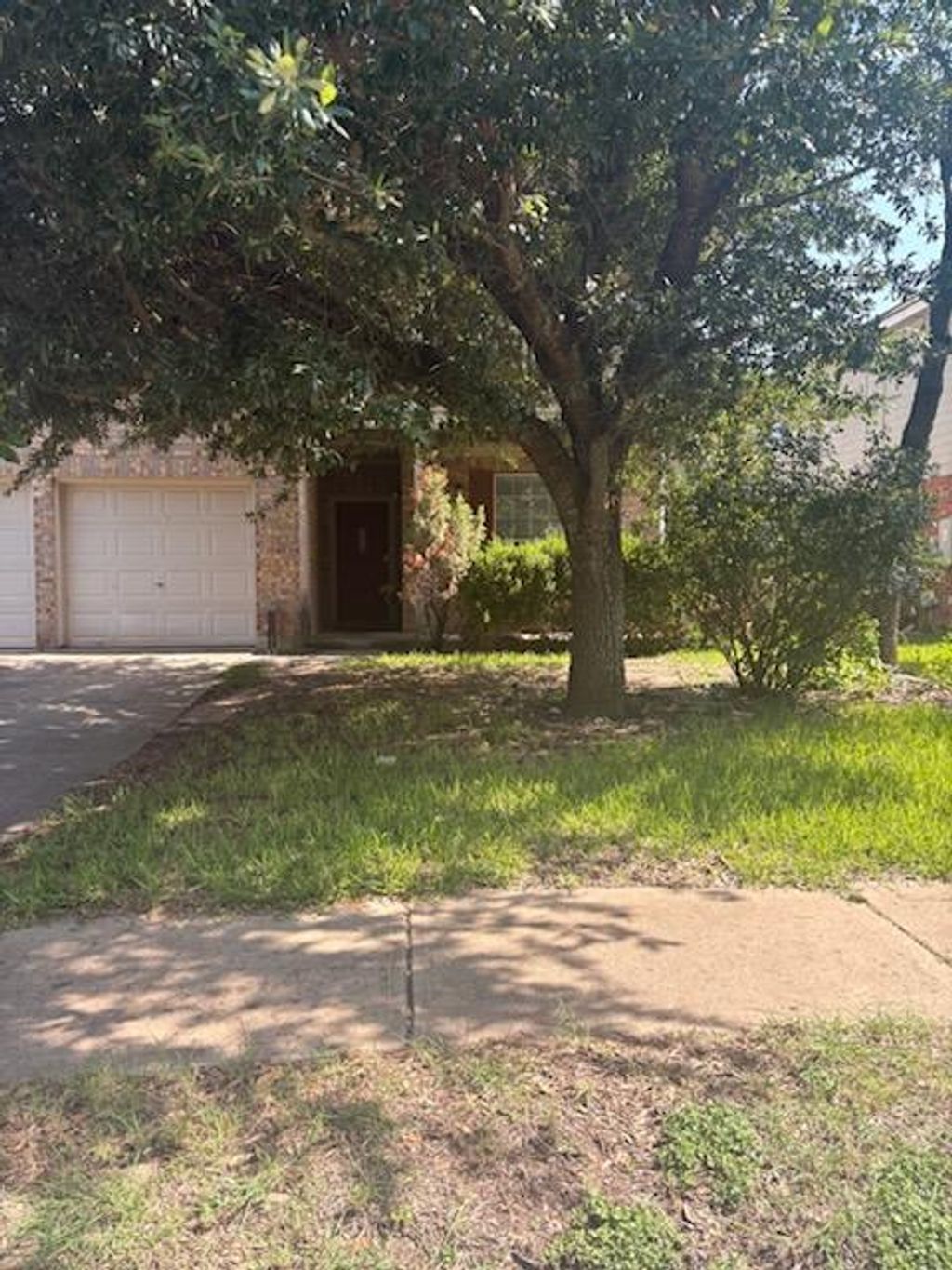 Photo of 408 Mossy Rock DR, Hutto, TX 78634 (MLS # 7958065)