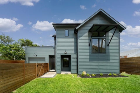Photo of 2105 SL Davis Ave #2 St, Austin, TX 78702 (MLS # 6627706)