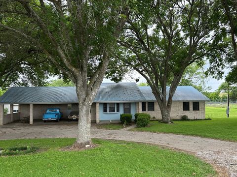 A home in La Grange