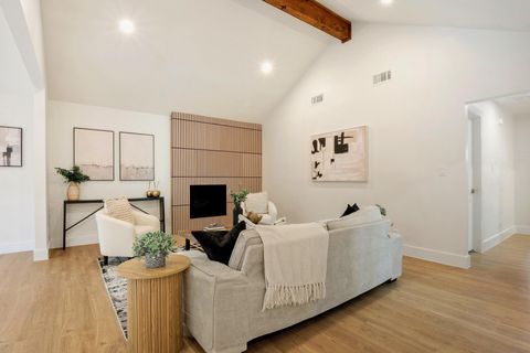 Tiny photo for 7010 Meadow RUN, Austin, TX 78745 (MLS # 6856261)