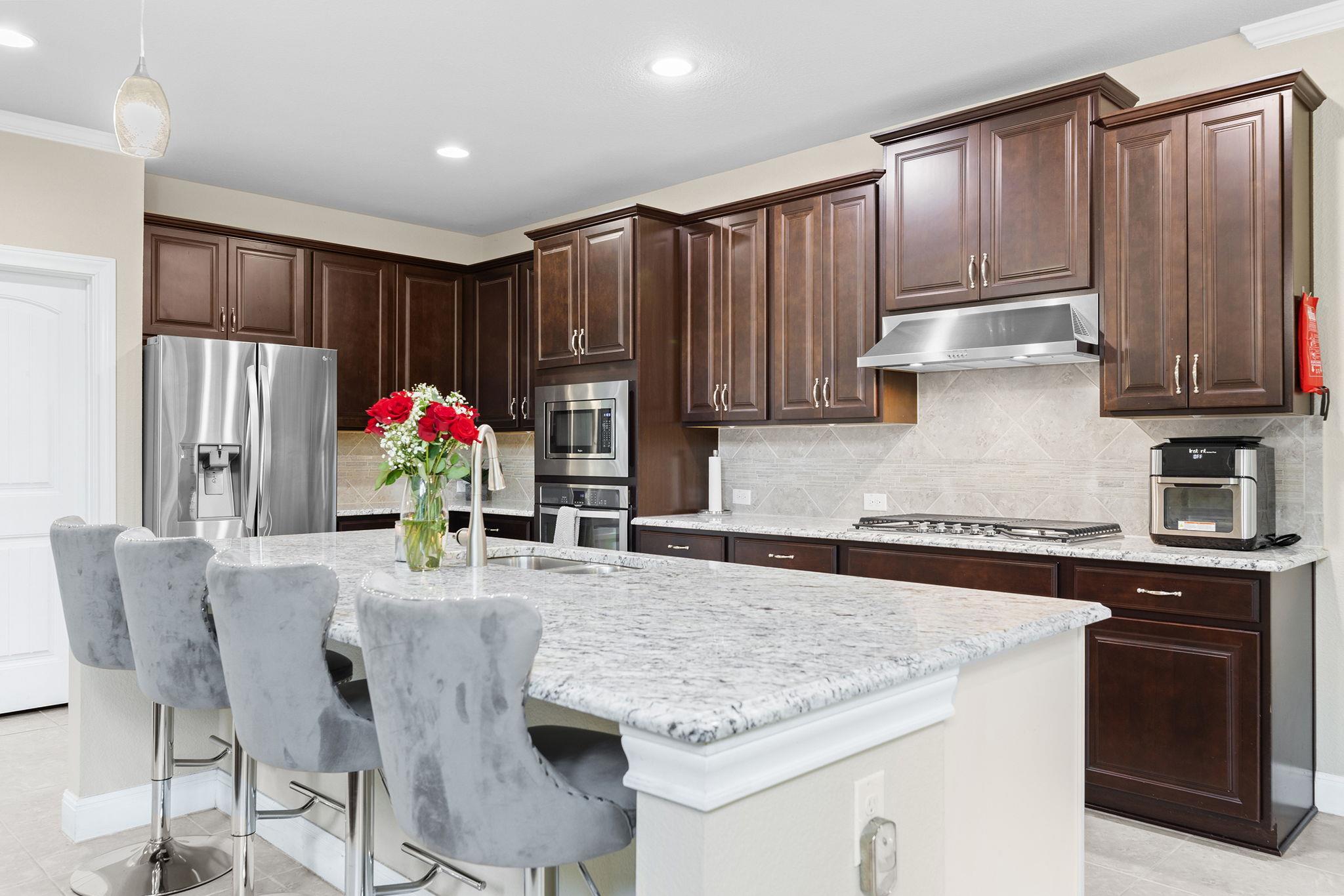 2337 Centennial LOOP