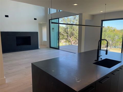 Tiny photo for 909 Cat Hollow Club DR, Spicewood, TX 78669 (MLS # 7182085)