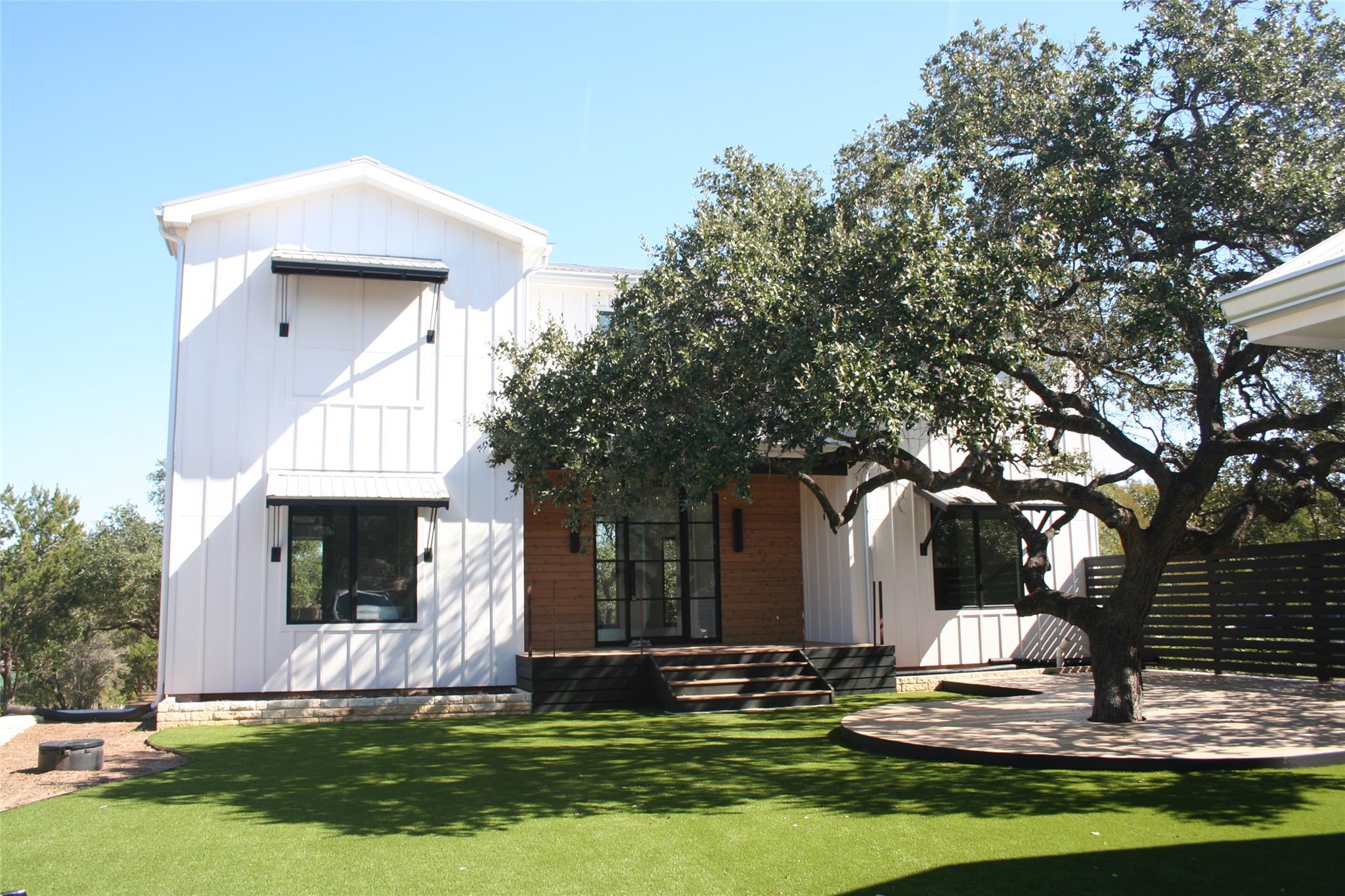 909 Cat Hollow Club DR