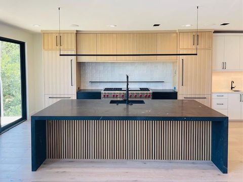 Tiny photo for 909 Cat Hollow Club DR, Spicewood, TX 78669 (MLS # 7182085)