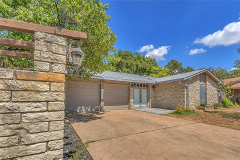 Photo of 10809 Lambert CIR, Austin, TX 78758 (MLS # 2719770)