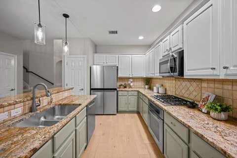 Tiny photo for 2823 Lantana Ridge DR, Austin, TX 78732 (MLS # 8740988)