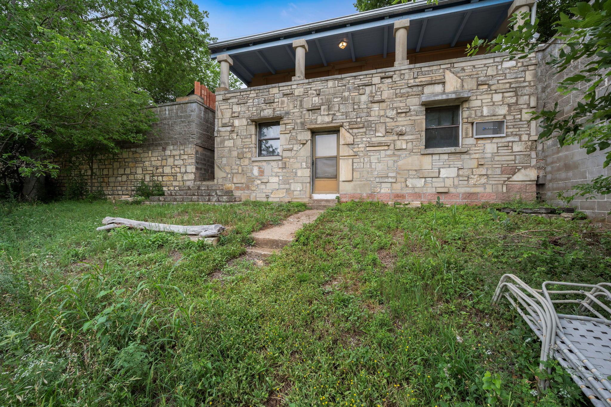 13568 Bullick Hollow RD