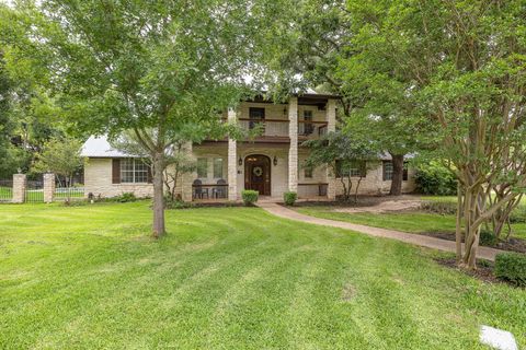 3 Hillview DR Round Rock TX 78664