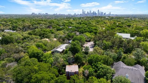 Photo of 20 N Peak RD, West Lake Hills, TX 78746 (MLS # 1925926)