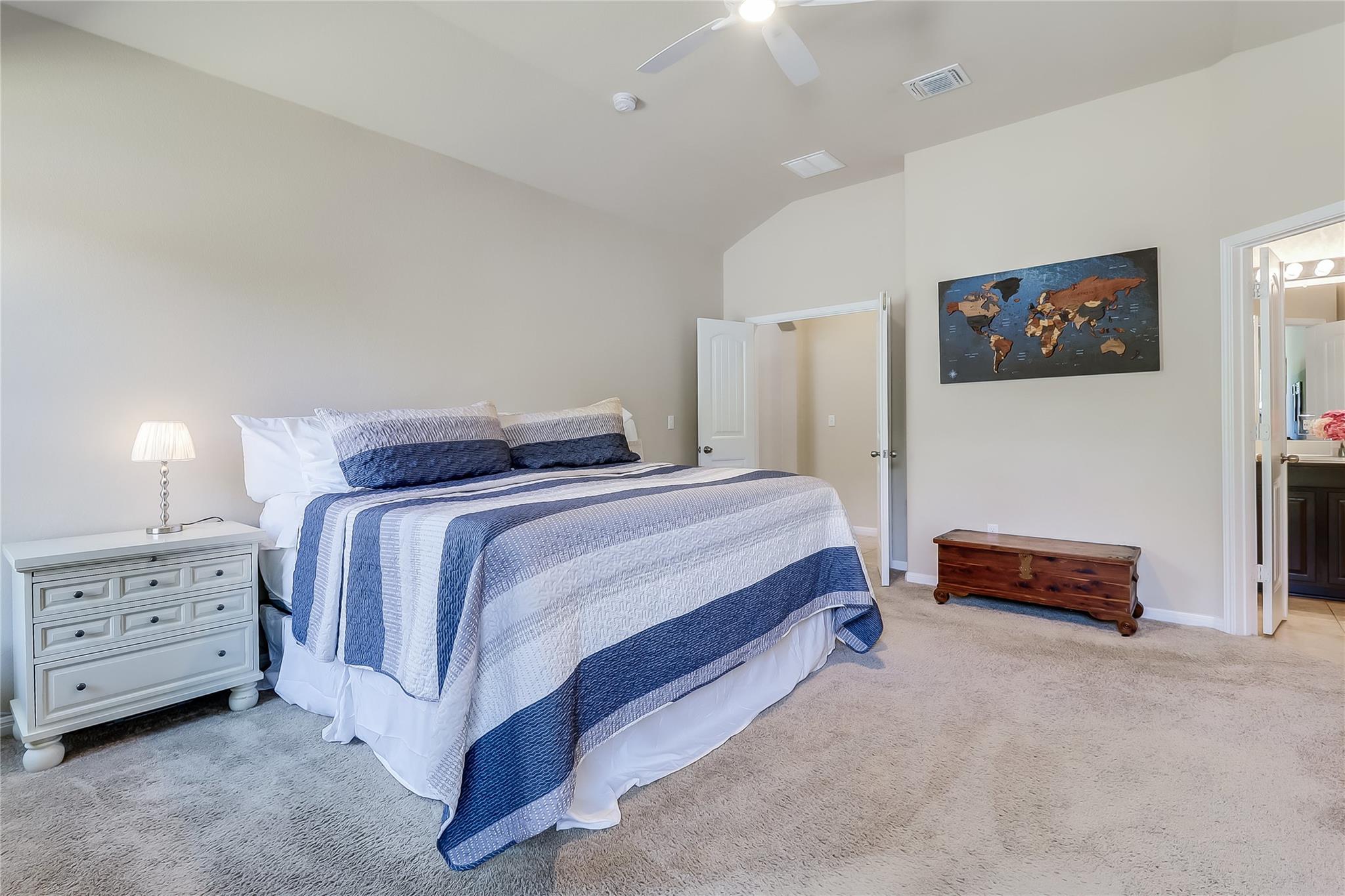 1425 Hamiltons WAY